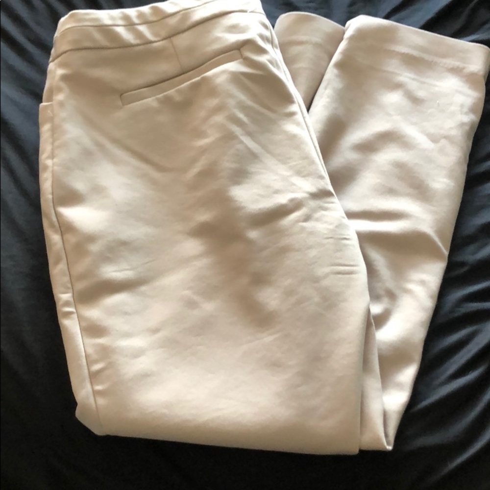 Tan capris